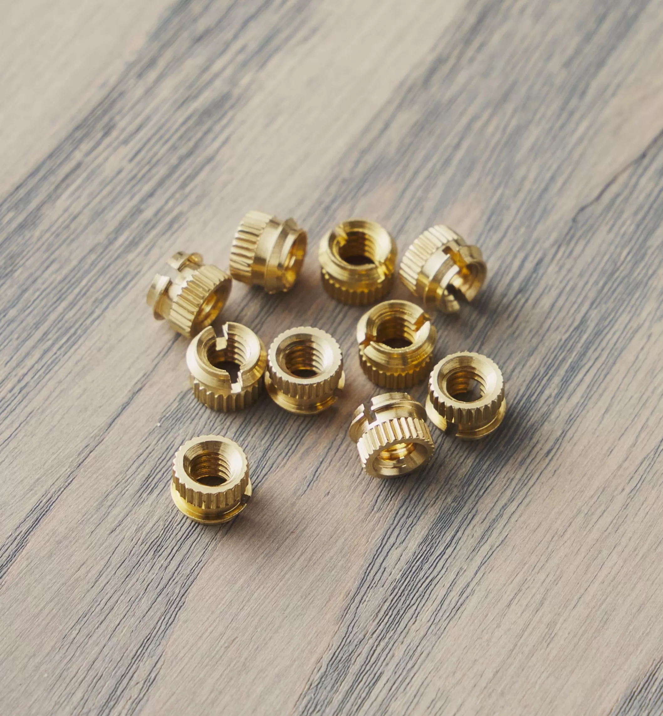 Hot Lee Valley 8-32 E-Z Fin Insert Nuts
