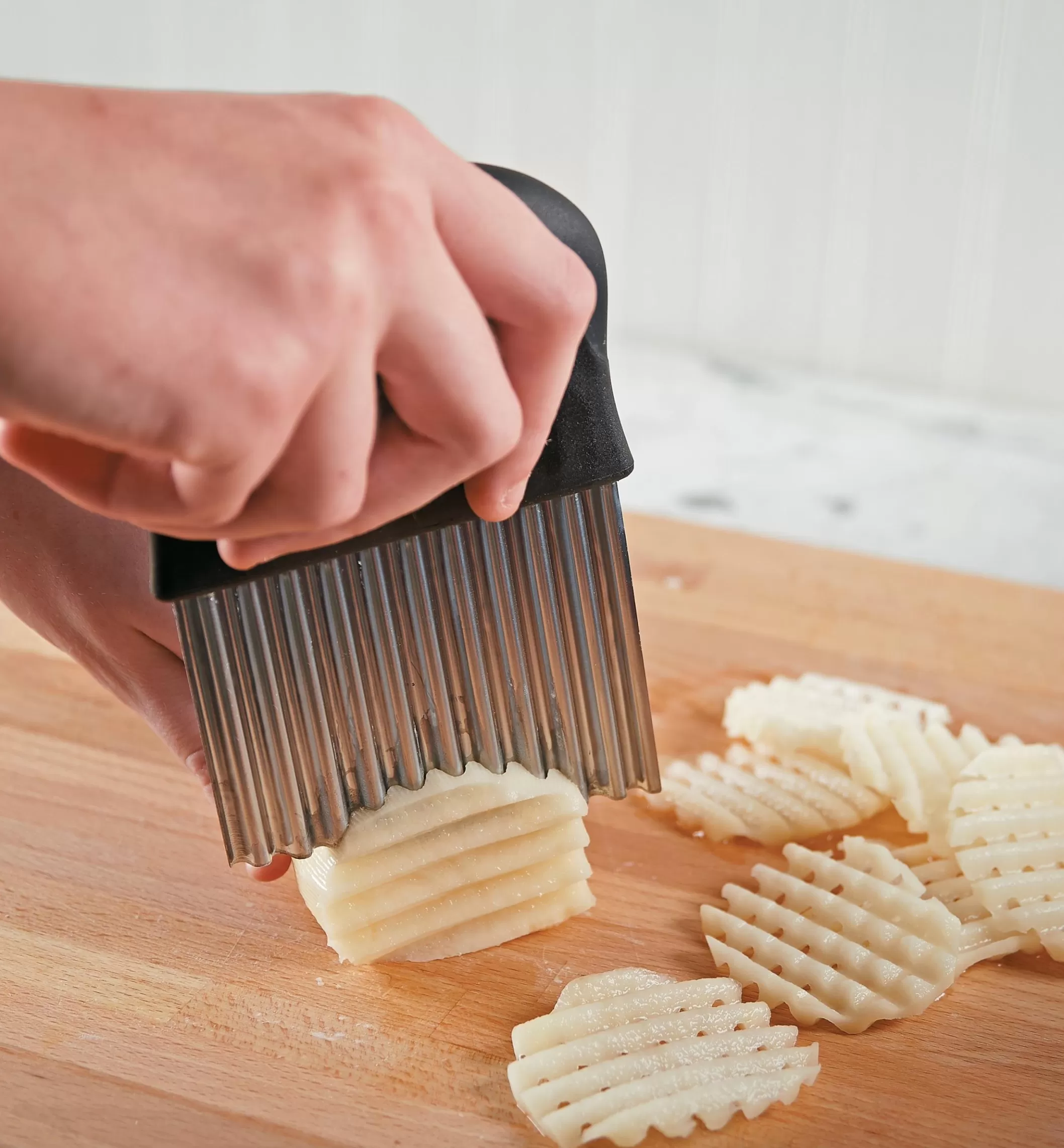Outlet Lee Valley Crinkle Cutter