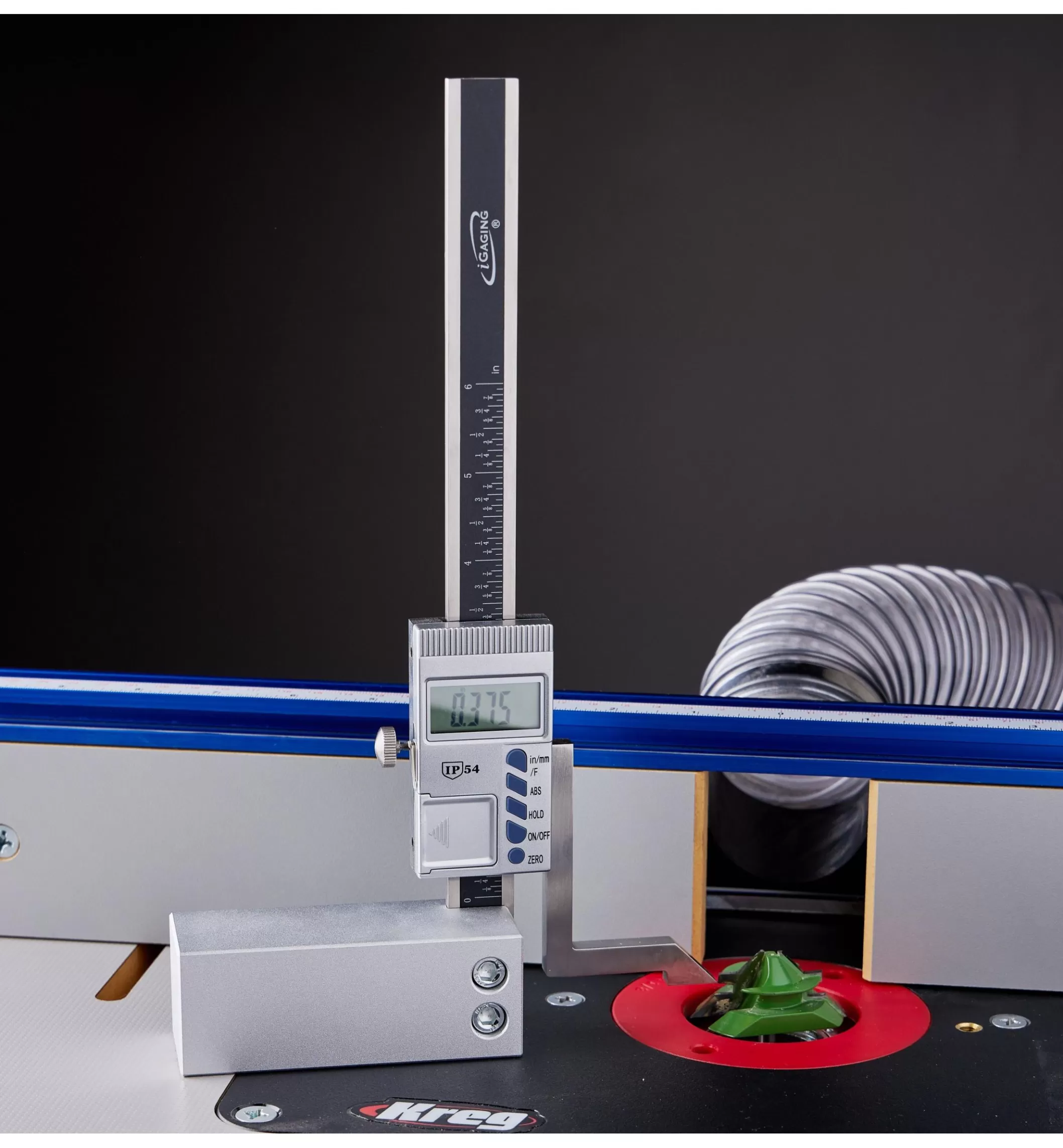 Store Lee Valley Digital Height Gauge
