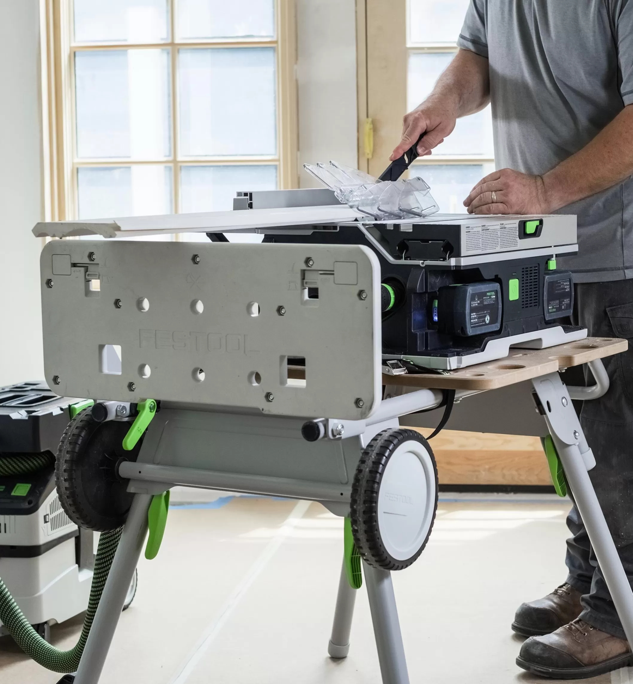 Cheap Lee Valley Festool Cordless Table Saw CSC SYS 50