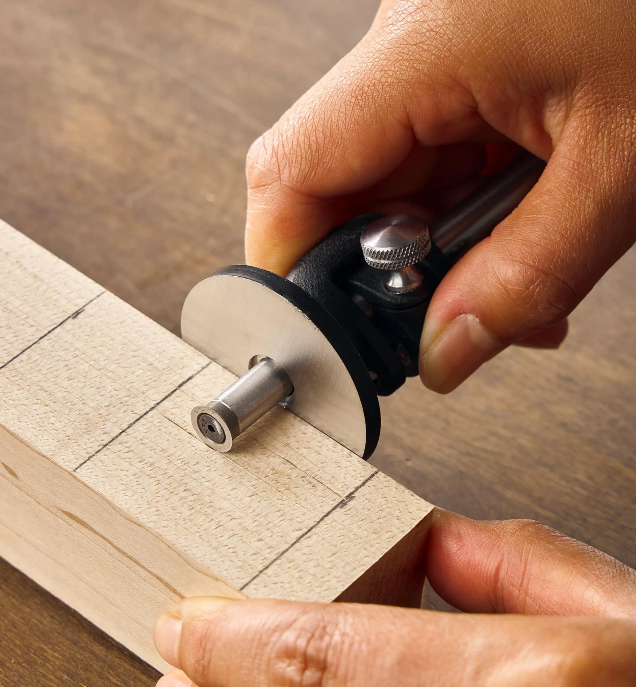 Cheap Lee Valley Replica Micro-Adjust Wheel Marking Gauge