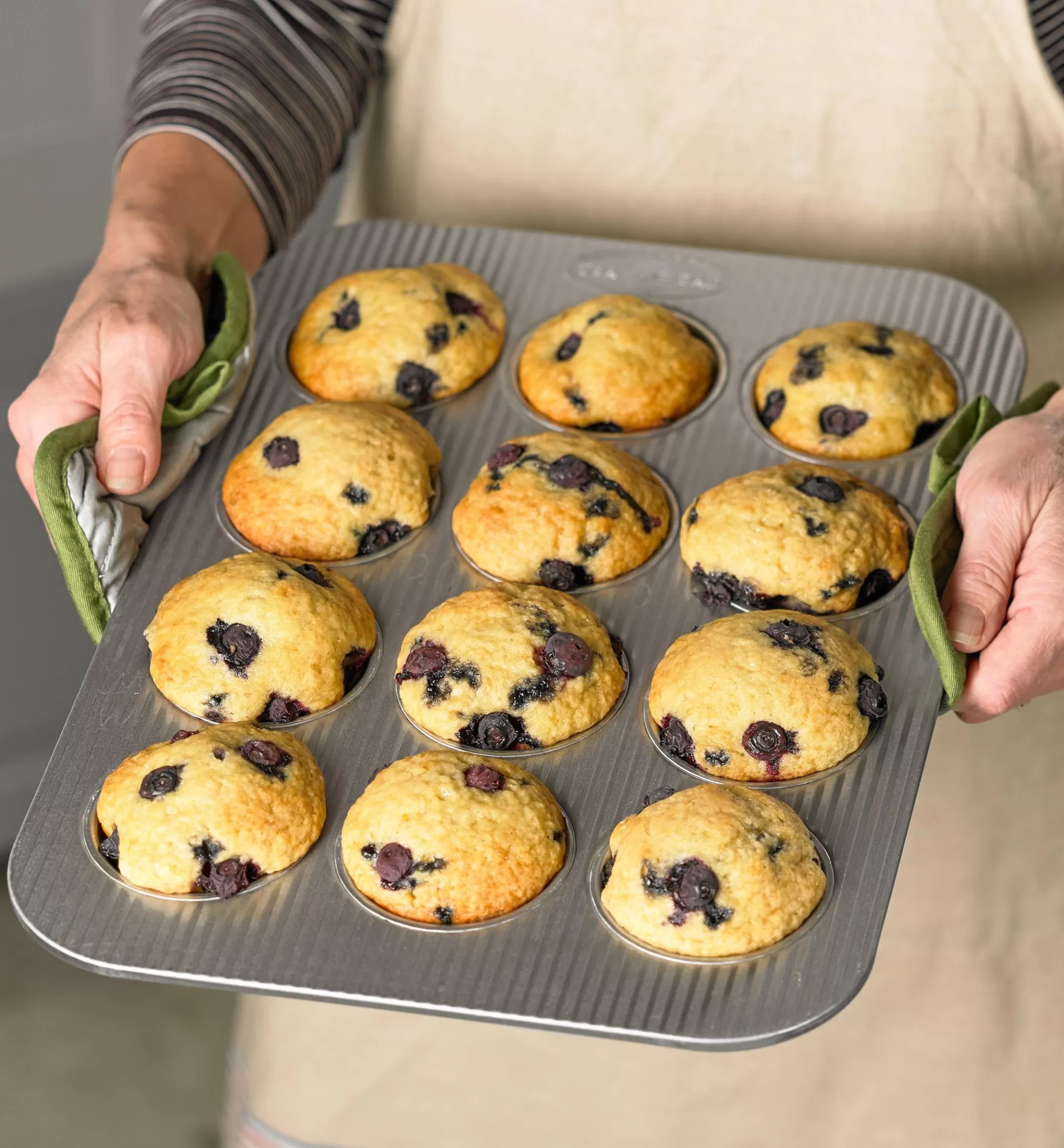 Cheap Lee Valley Muffin Pan