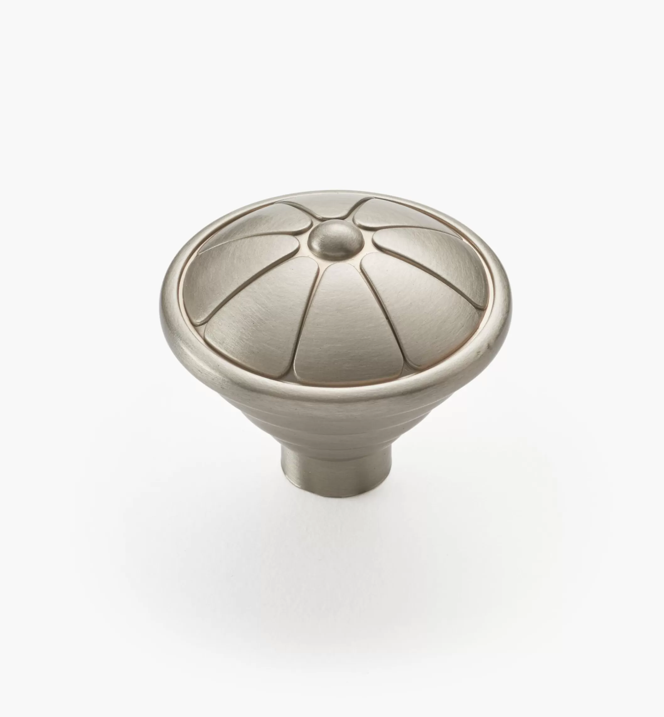 Cheap Lee Valley Sectioned Knobs