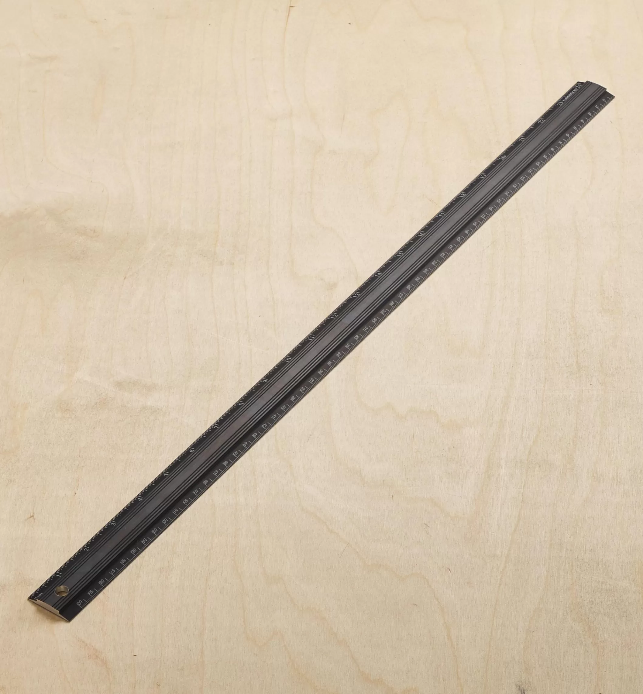 New Lee Valley Veritas 24"/600mm Bench Rule