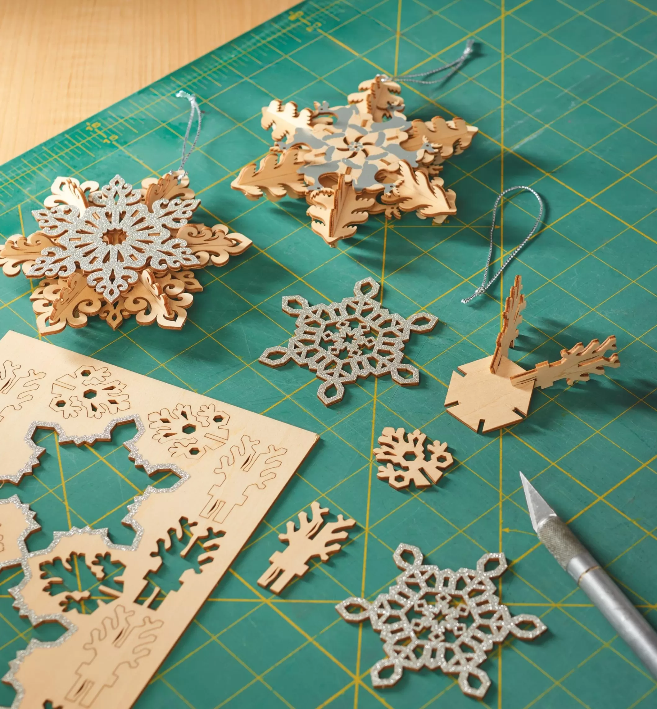 Store Lee Valley Wooden Snowflake Ornaments Kit